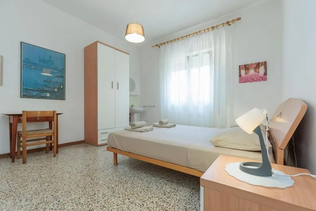 Jesolo Budget! Free Parking 3 Comodo Appartamento